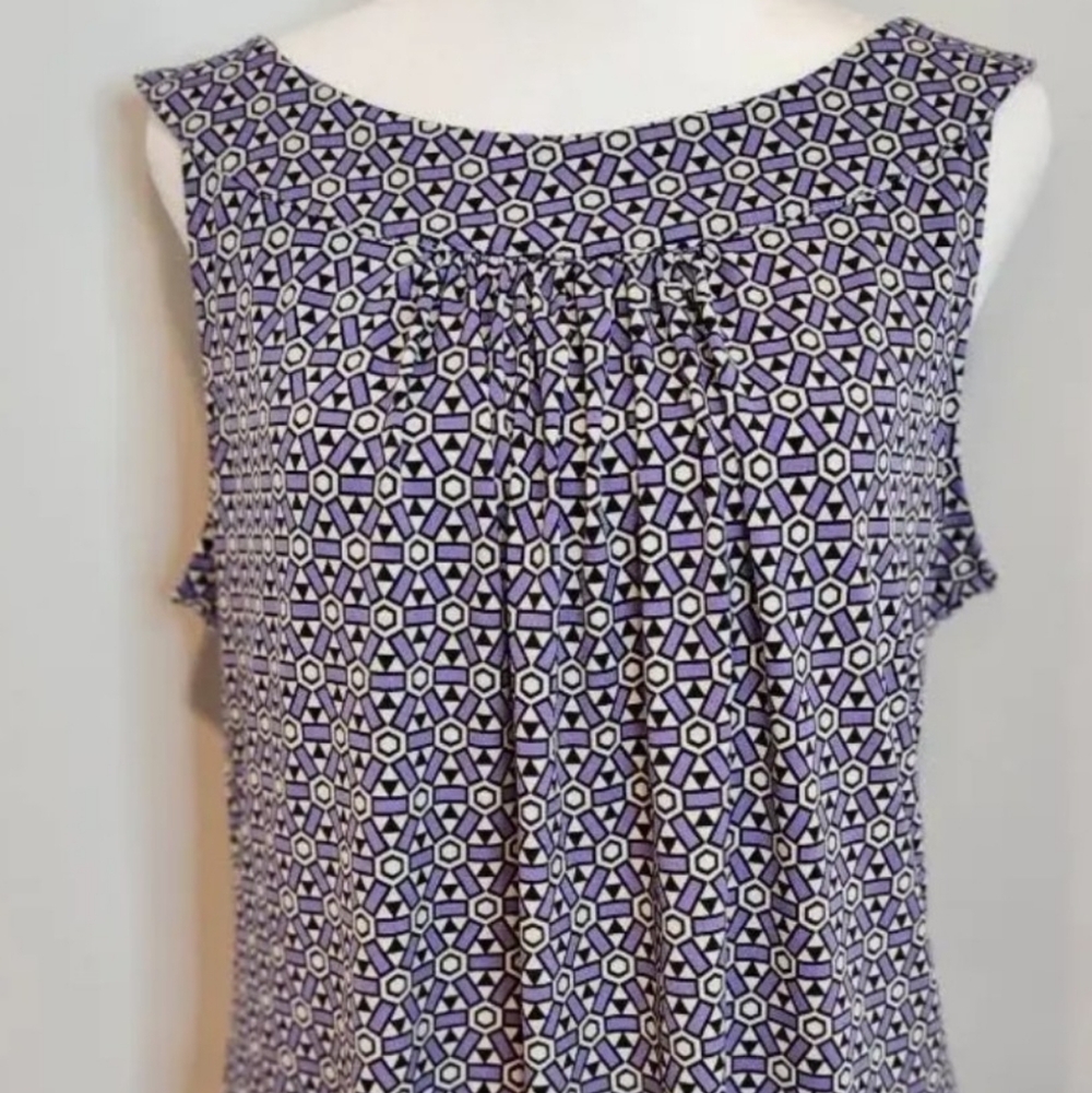Calvin Klein Lavendar Geometric Sleeveless Top Large